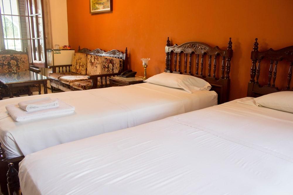 Hotel Bavaria Asunción Esterno foto