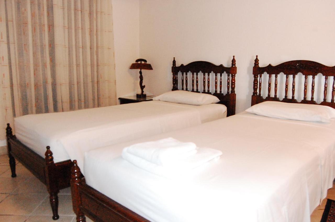 Hotel Bavaria Asunción Esterno foto